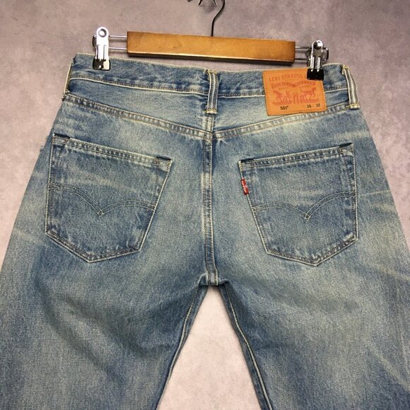Levis Men 501 Original Fit Blue Jeans size 30x32 Distressed Destroyed Light Wash - Picture 3 of 16